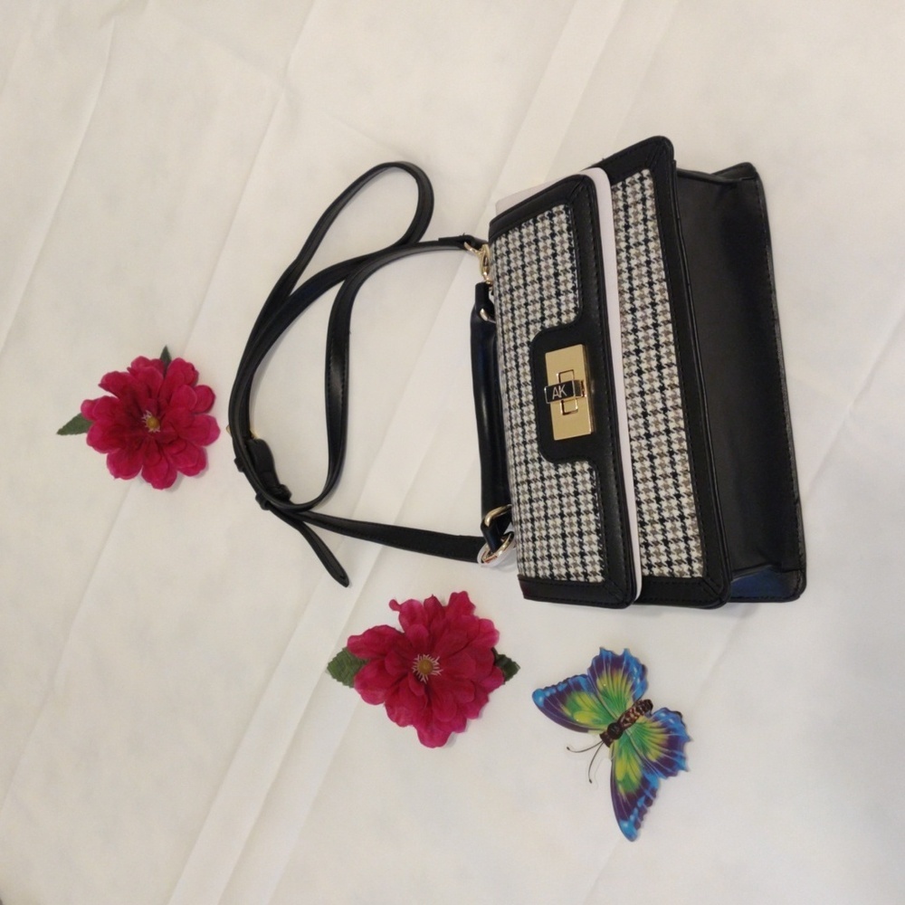 ANNE KLEIN Women's shoulder bag with trim